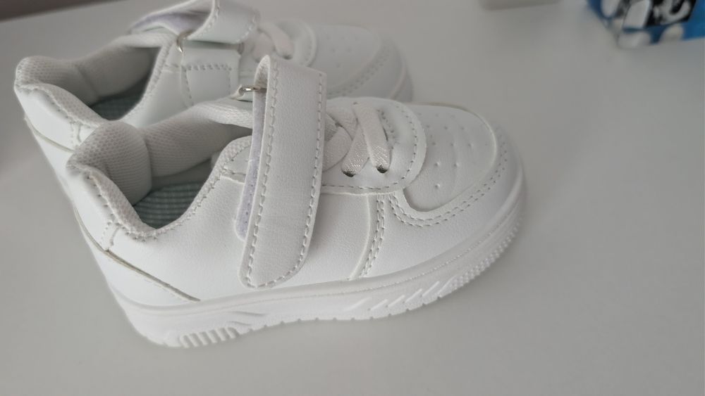 Adidași copii albi  nr 16