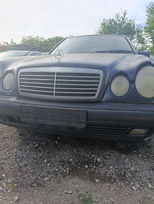 Мерцедес 2.2 w210 на части