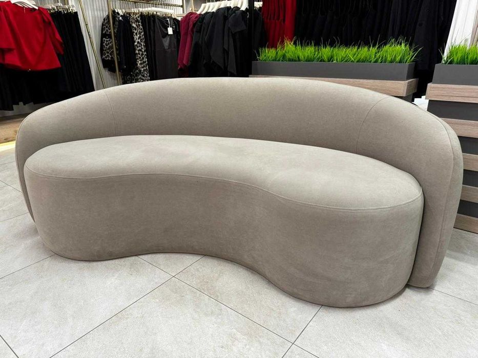 Продам диван для дома/офиса/торгового зала