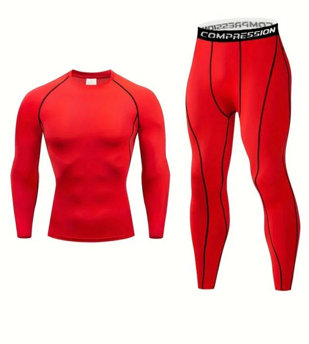 Рашгард красного цвета