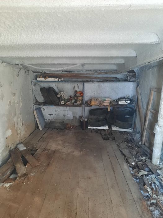 Продам гараж ул Сьянова 120