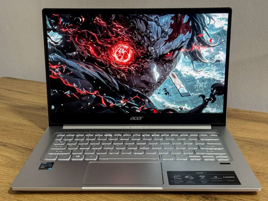 ACER SWIFT Core I7  kuchli notebook