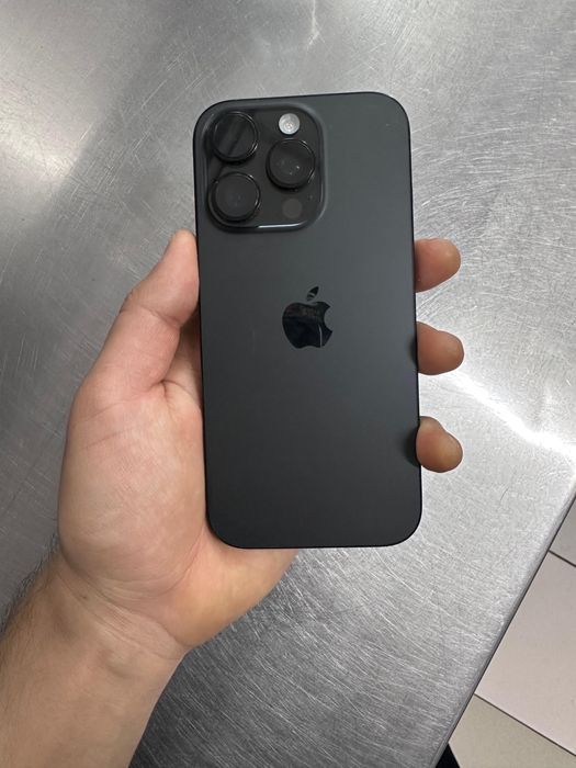 Продам айфон 16 про