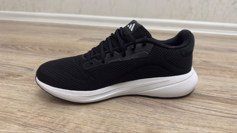Абсолютно новые кроссовки Adidas Response Runner U (Оригинал)