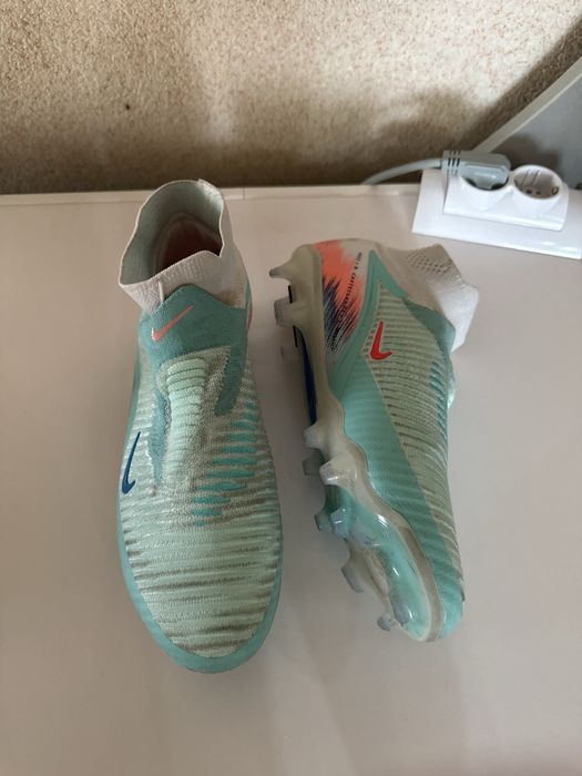 Бутонки phantom.