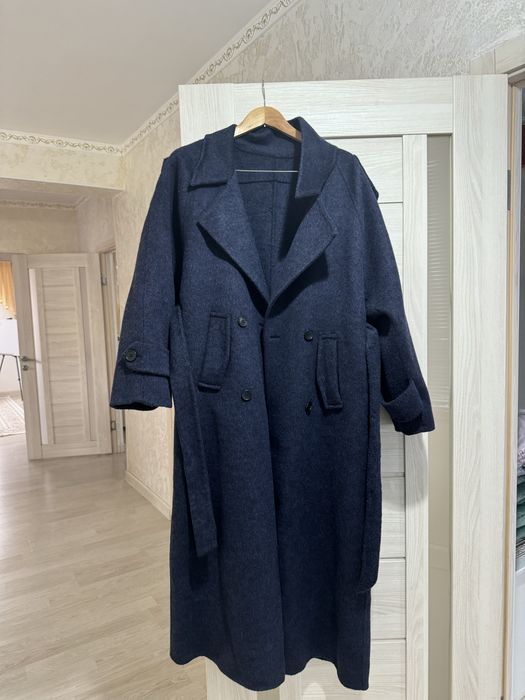 Продам пальто новое осень- весна