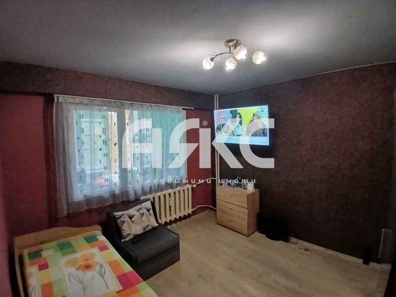Продава се Двустаен апартамент в София, Надежда 1 - 65 кв.м за 1303 €/кв.м - Снимка #4