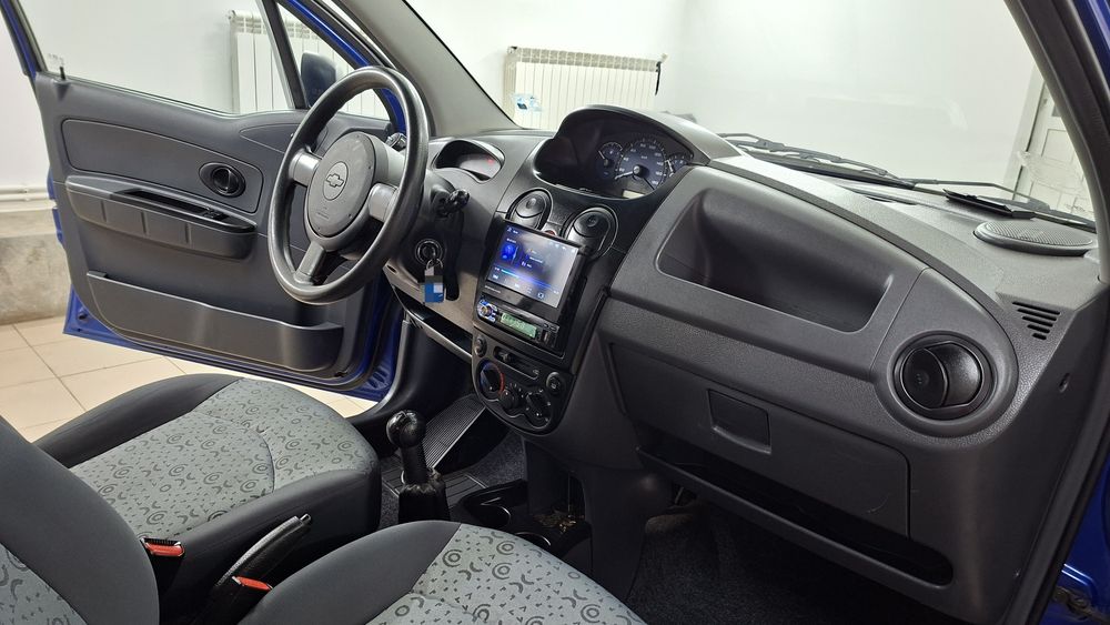 Chevrolet Spark cu AC, 85.000 km - Stare buna