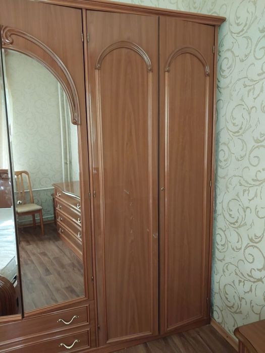 Спальный гарнитур