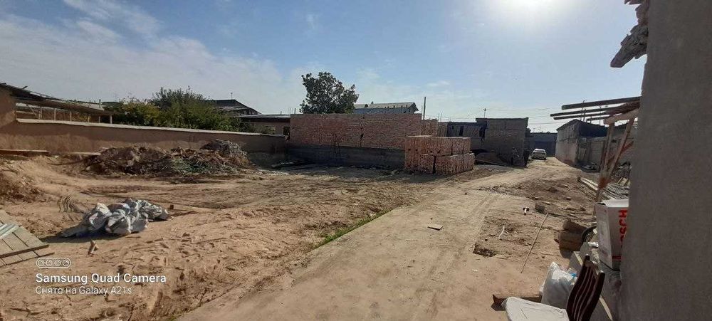 Olmazor tumani Chimboyda 3.4 sotix yer sotiladi.