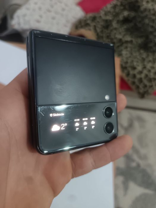 Vând Samsung galaxy z Filip 3 5g