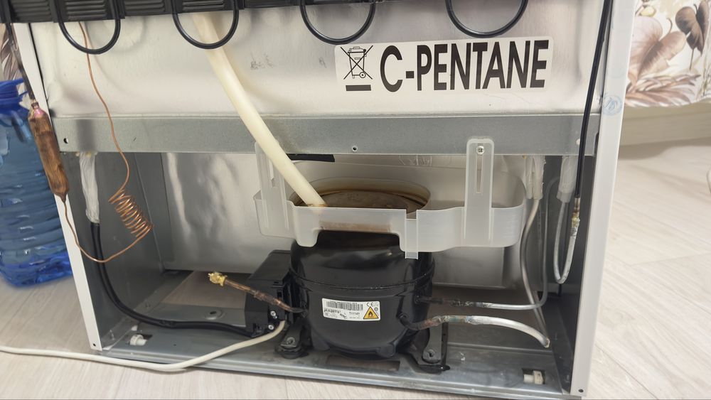 Indesit холодильник