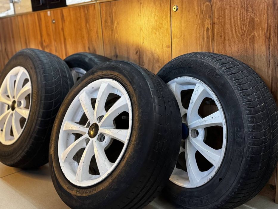 Комплект шин 13