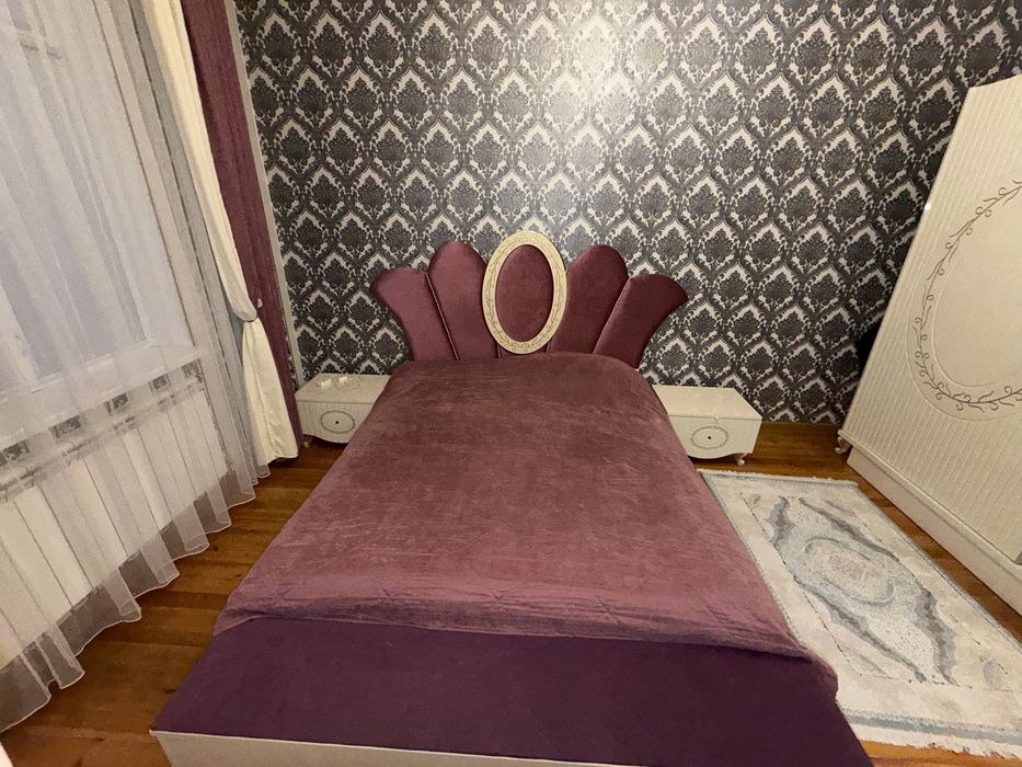 Продается спальная гарнитура