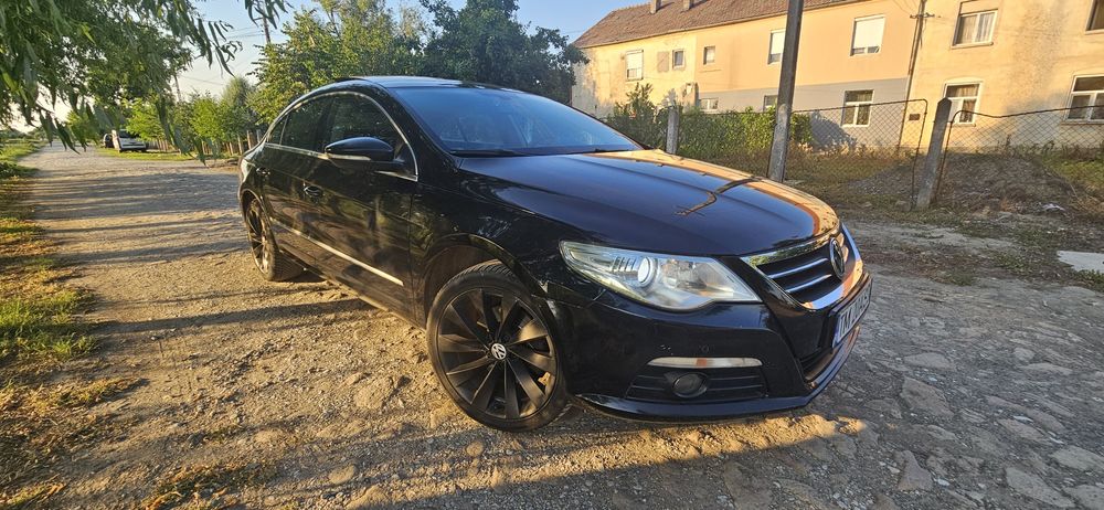 VW Passat CC 2.0 TSI 200 CP Cutie Manuala, DCC, Bi-Xenon, Trapa, Piele