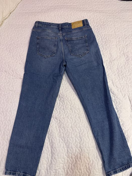 Mom jeans на Zara