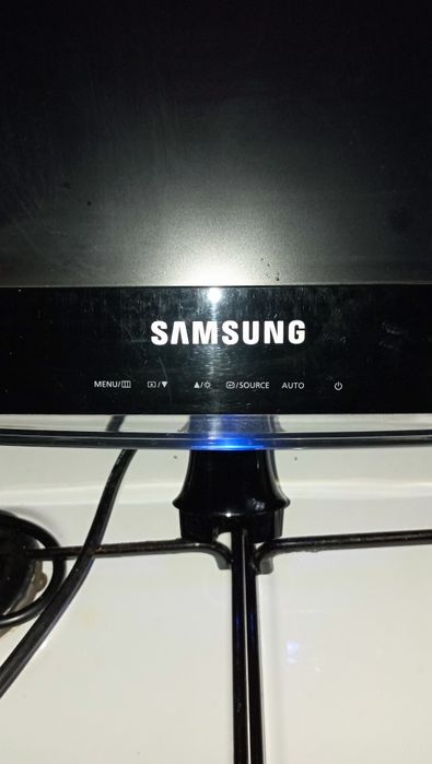 monitor LCD Samsung-B2230N