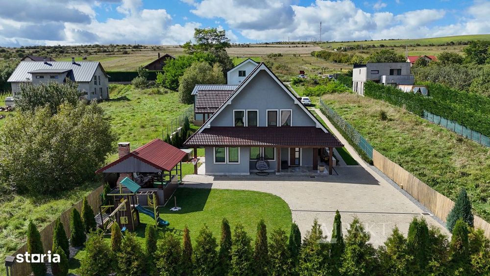 Vilă unică cu teren generos și vedere superbă în Sălicea!