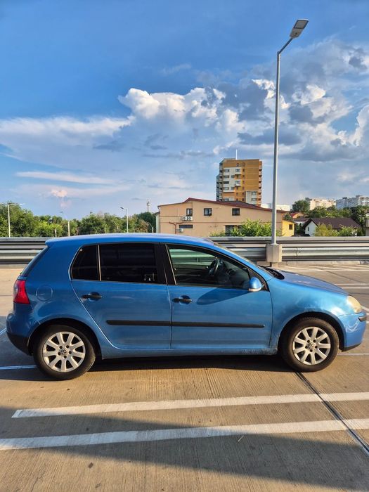 Volkswagen Golf 2004 diesel, 1.822 € — imagine 3