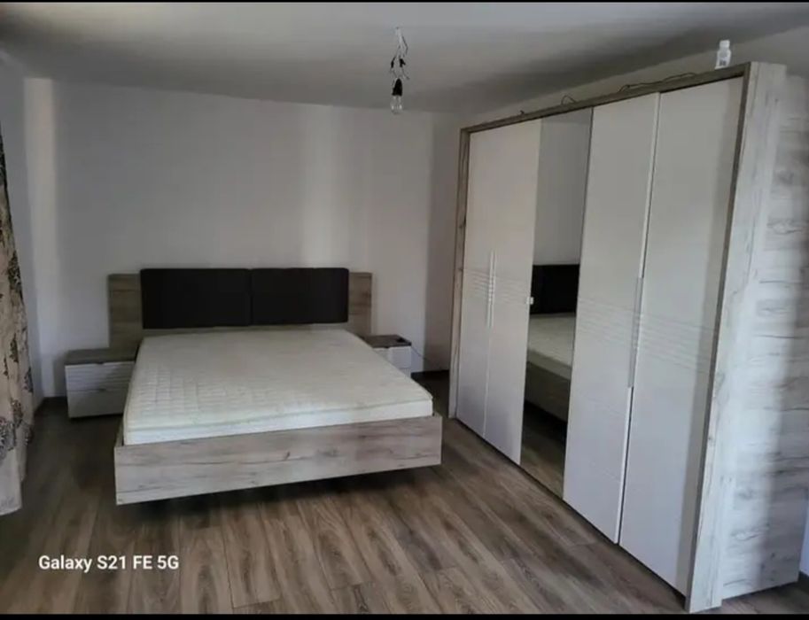 Casa cu 3 camere de inchiriat