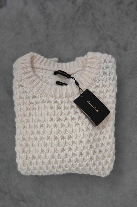 Бял пуловер с ажурна плетка Massimo Dutti XS