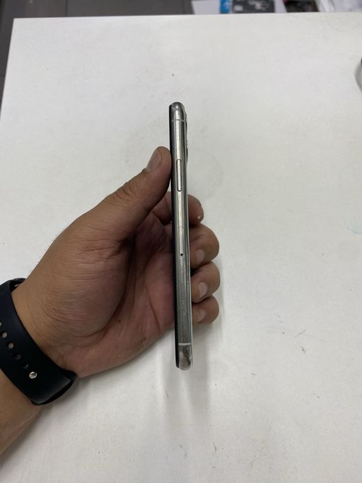 Iphone 11 PRO (64GB)