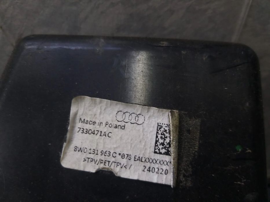 Conducta alimentare rezervor adblue 2.0 tdi audi a4 b9 8w 8w0131963c