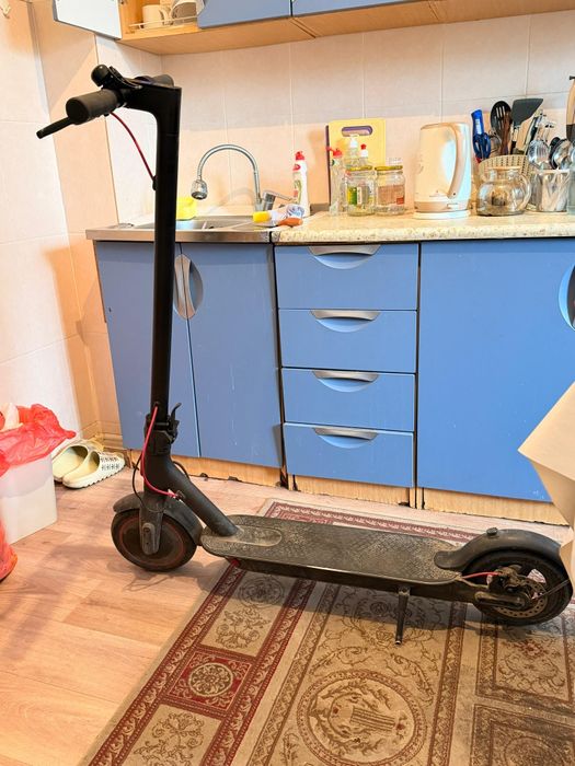 Продам самокат xiaomi m365 pro 2