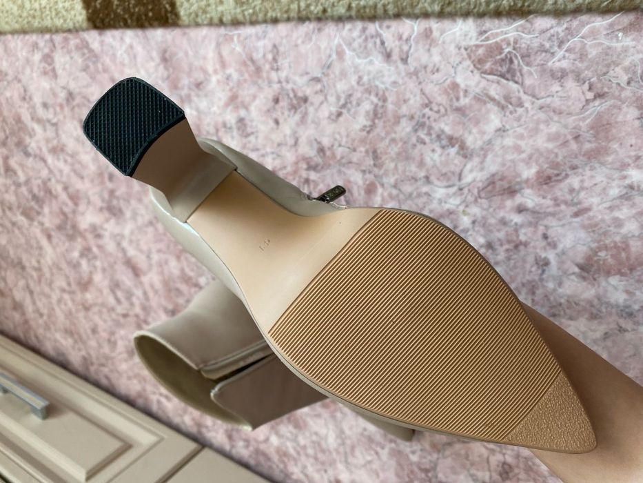 Продам ботильоны