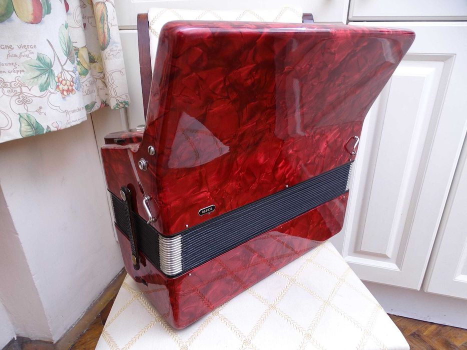 Акордеон Велтмайстер Стела 60 баса