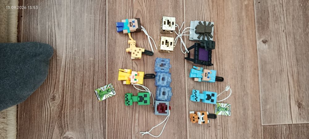 Kinder joy Minecraft фигруки