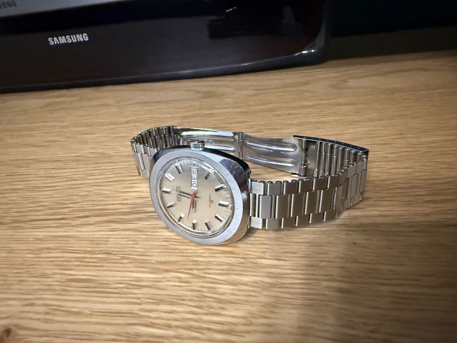 Швейцарски винтидж часовник PROVITA (Automatic)