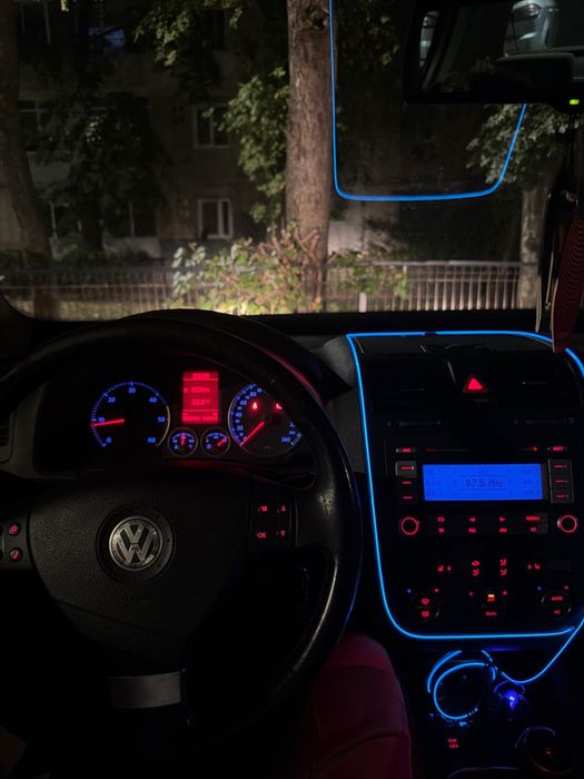 Vand golf 5 gt de fabrică