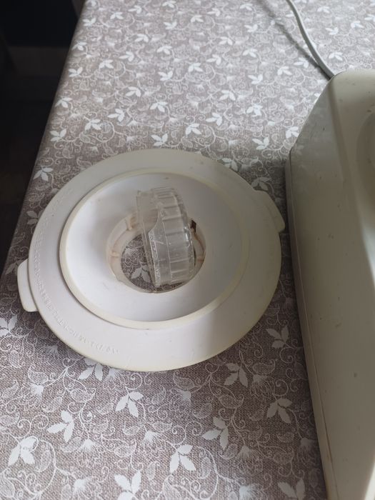 Продам блендер .