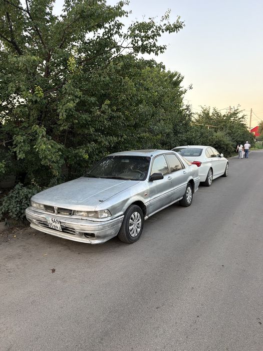 Mitsubishi Galant