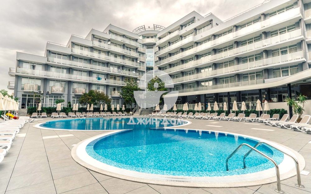 Продава се Двустаен апартамент в к.к. Слънчев бряг - 80 кв.м за 813 €/кв.м - Снимка #8