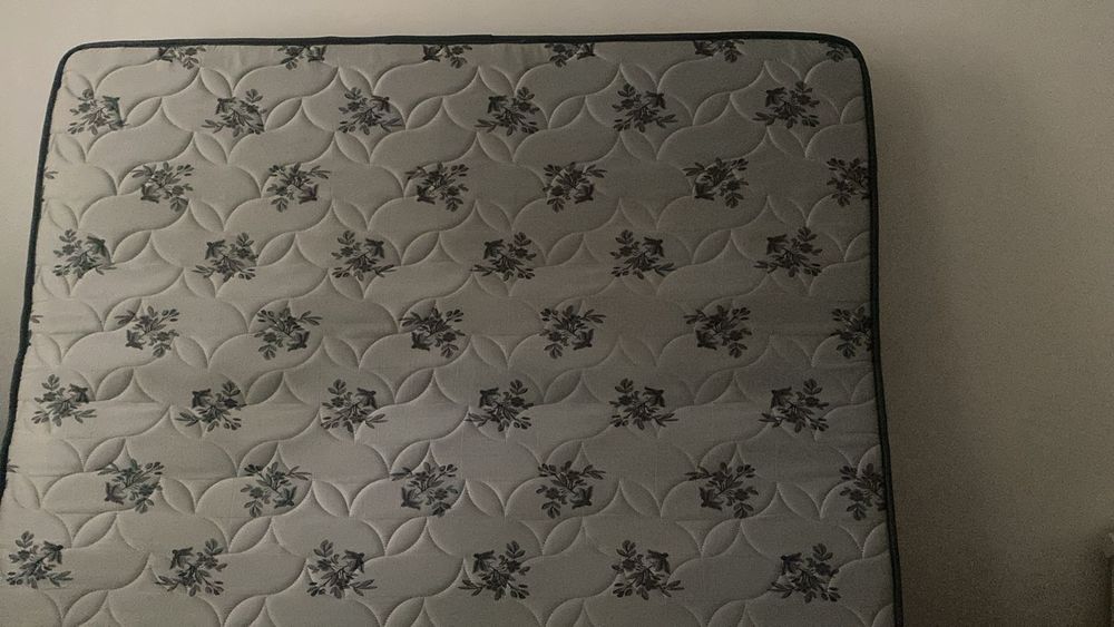 Матрас  хорошем состоение