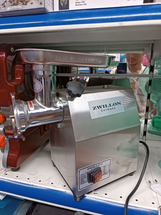 Мясорубка электрическая