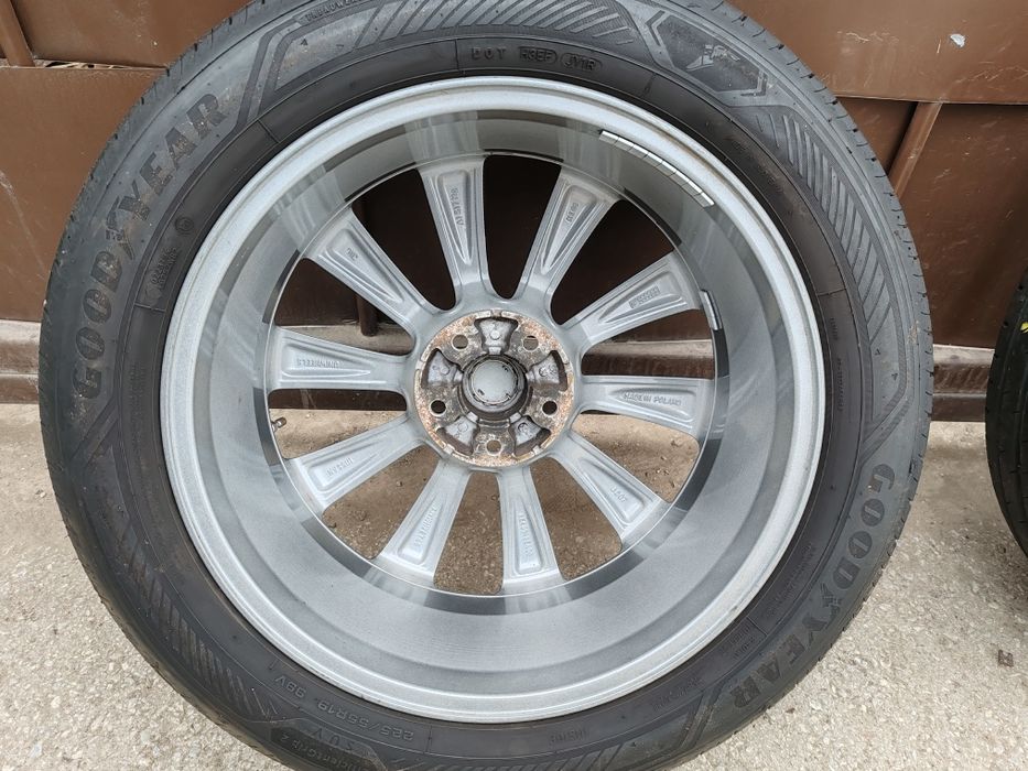 Nissan X Trail- 225/55/19