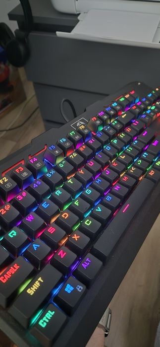 Tastatura Redragon Varuna K559