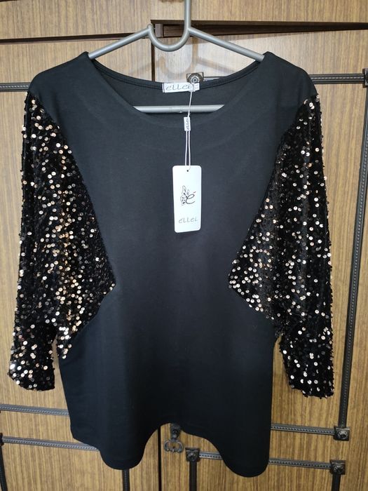 Продам праздничную блузку