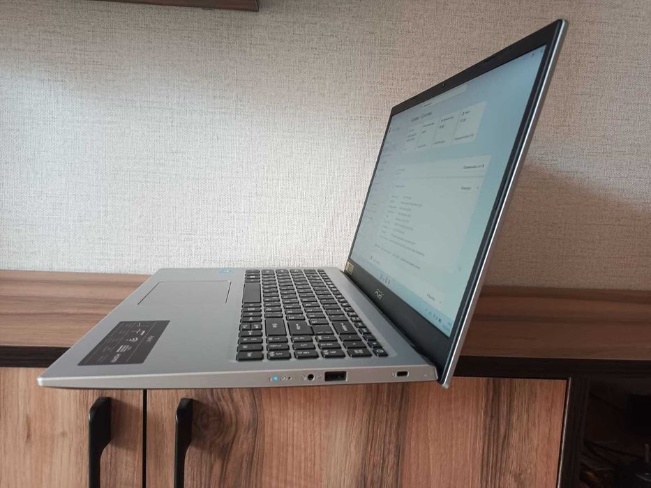 Продам ноутбук Acer Aspire 1