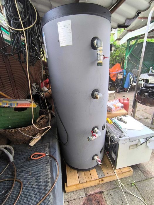 Centrala pe lemne + cărbune windhager Austria cu pufer 300l la pachet cu pompe de recirculație si Cos inox