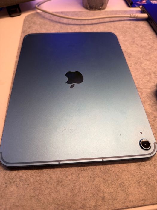 Ipad 10th - WiFi + Cellular