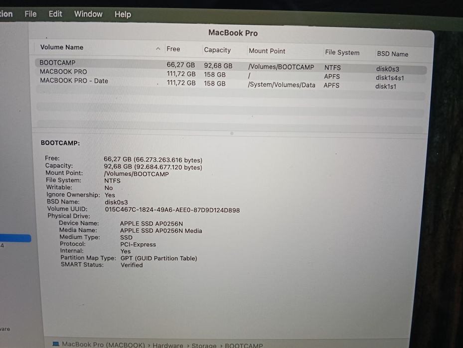 Macbook pro 2020 touchbar 16gb ram ssd 256