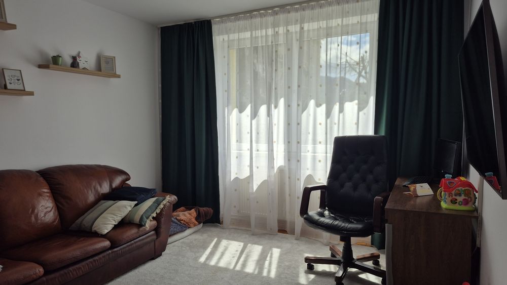 Închiriez apartament doua camere calea București