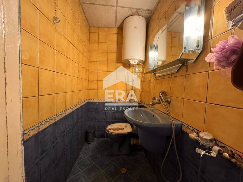 Дава се под наем Двустаен апартамент в Варна, Трошево - 60 кв.м за 338.64 € - Снимка #8