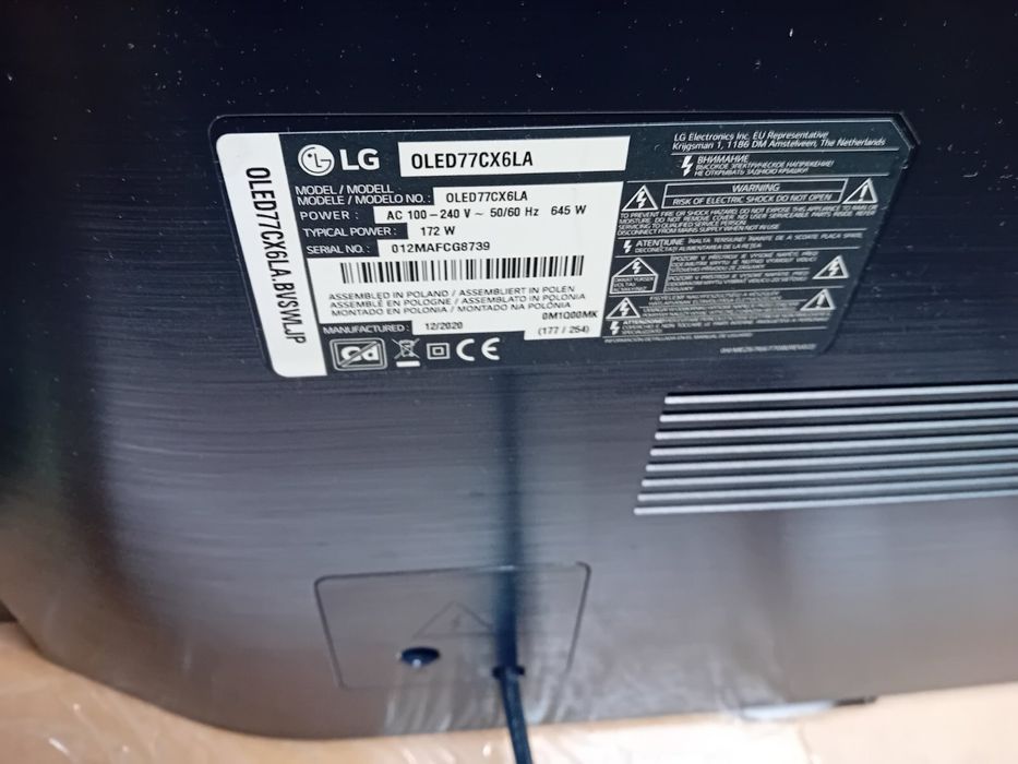 Телевизор LG 77 инча smart