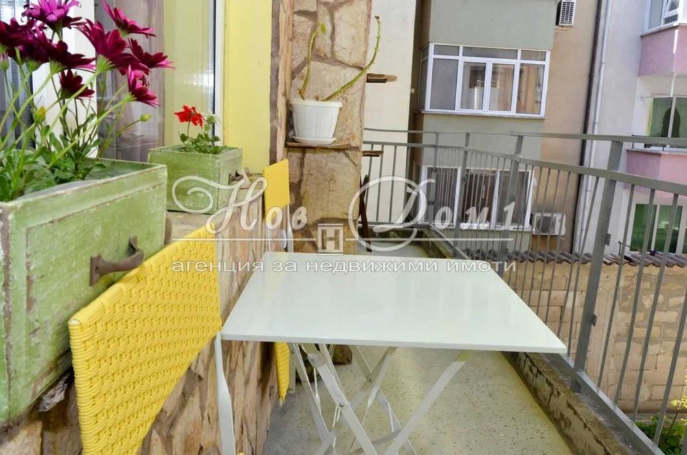 Дава се под наем Двустаен апартамент в Варна, Спортна зала - 77 кв.м за 459 € - Снимка #1