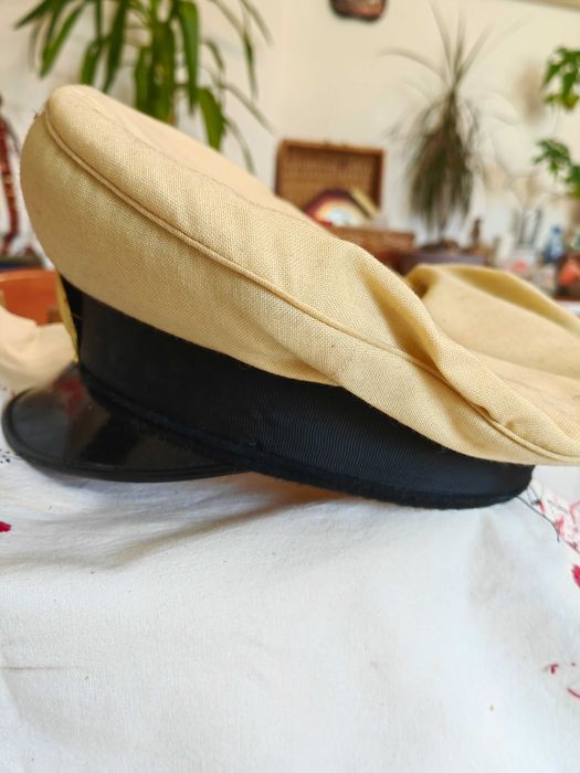 Две Български Офицерски Соц Военноморски Парадна и Строева Фуражки